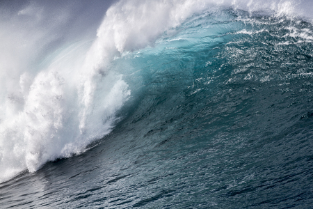 Giant Ocean wave up closeの写真素材