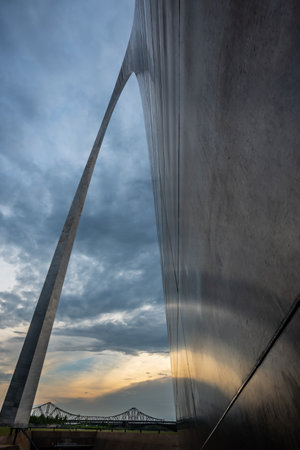 St. Louis, United States: June 12, 2018: Sunrise light reflects off of Gateway Arch just after it was named a national parkのeditorial素材