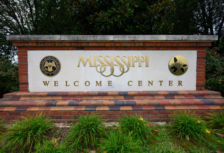 Mississippi, United States: Mississippi Welcome Center Sign at roadside comfort stationのeditorial素材