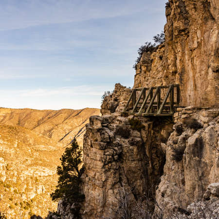 Wooden Bridge Clings to Side of Cliff on the Trail to Guadalupe Peak in West Texasの素材 [FY310168498067]