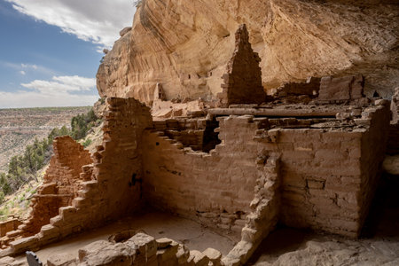 Rooms in the Long House Cliff Dwelling of Mesa Verde National Parkのeditorial素材