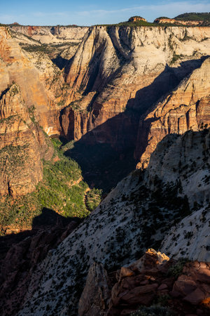 West Rim Of Zion Canyon And Dramatic Shadows Belowの写真素材
