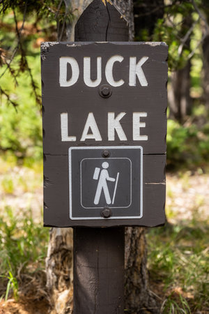 Sign to Duke Lake in Yellowstone National Parkの写真素材