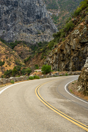 Kings Highway Bends Around Several Curves on the way to Kings Canyon