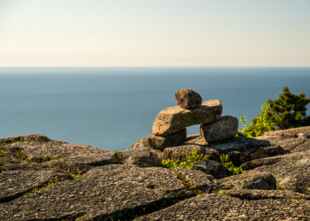 Granite Slab with Bates Cairn Markes Champlain Mountain Trail in Acadiaの写真素材