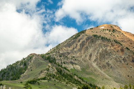 View Of The Trail Climbing Electric Peak In National Parkの写真素材