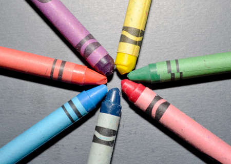 crayons laid in a circleの写真素材