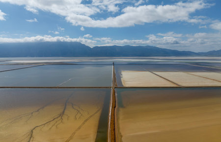 Salt evaporation ponds at Salar de Uyuni, Boliviaの写真素材