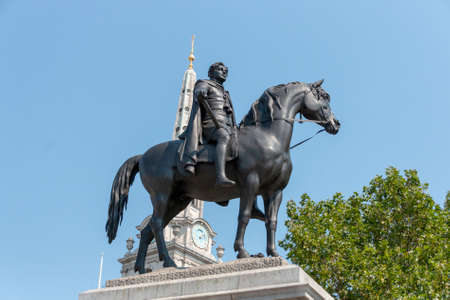 London-August-2020-England-a close up view of the statue of king georgeのeditorial素材