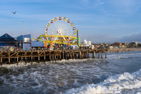 Los Angeles, California, USA - Dec 28 2022 : View of Santa Monica Pier with beach and ferris wheelのeditorial素材
