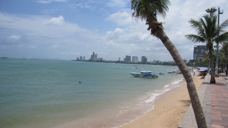 Holidayのeditorial素材