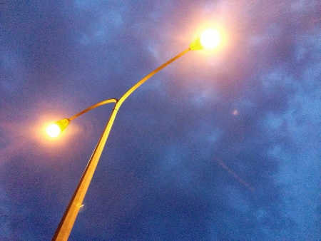 Street light with evening blue skyの素材
