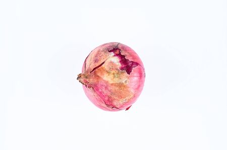 Fresh red onion isolated on white background. The view from the top. Organic food background.の写真素材