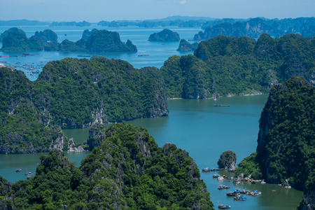 Ha Long Bay, Vietnamの写真素材