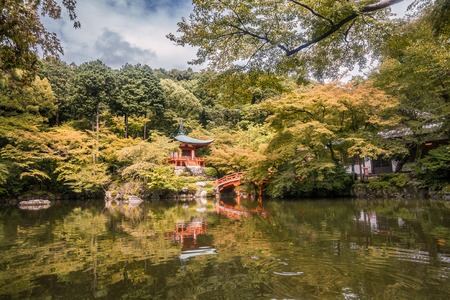 Summer Autumn transit lake view of Bentendo Hall Diago-ji Temple, Kyoto, Japanのeditorial素材