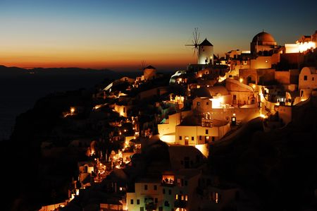 Dusk in Oia (Santorini island, Greece)の写真素材