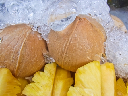 Slice fresh pineapple on ice
