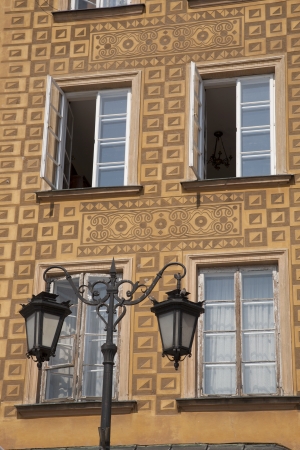 Building Facade on Plac Zamkowy - Castle Square, Warsaw, Polandのeditorial素材