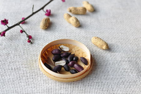 Still life of peanuts