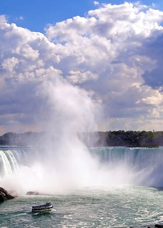 Mist at the Horseshoe Falls, Niagara Fallsの写真素材