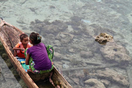 Badjao Laut kids in Mabul Island Sabah Malaysiaのeditorial素材
