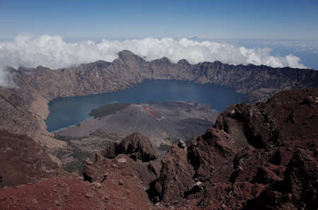 hiking scenes in Beautiful Mount Rinjani
