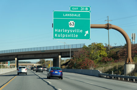 Bluebell, Pennsylvania, U.S.A - October 17, 2020 - The view of the traffic on Interstate 476 South by exit 31B to Landsdale, Harleysville and Kulpsvilleのeditorial素材