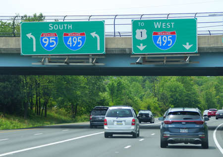 Fairfax, Virginia, U.S.A - May 17, 2021 - The traffic on Interstate 95 South and 495 South and West splitsのeditorial素材