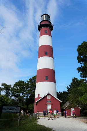 Chincoteague, Virginia U.S.A - September 21, 2021 - The red and white tower of Assateague Light House during the dayのeditorial素材