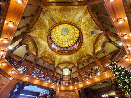 St Augustine, Florida, U.S.A - November 18, 2023 - The stunning gold color of Rotunda dome inside of Ponce de Leon Hall in Flagler Collegeのeditorial素材