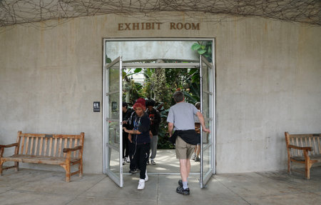 Texas, U.S.A - April 16, 2024 - Visitors walking into the Exhibit Room of the San Antonio Botanical Gardenのeditorial素材