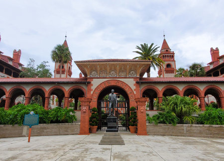 St Augustine, Florida, U.S - November 18, 2023 - The landmark sign and front entrance of of Flagler Collegeのeditorial素材