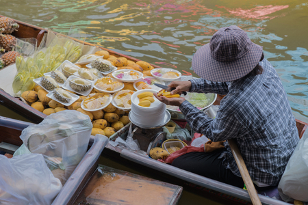 Cuisine on the boat - floating market in Bangkok, Thailandの写真素材