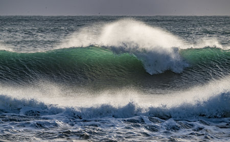 Dramatic Breaking Wave Splashes oceanの写真素材