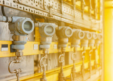 Digital pressure gauge of oil and gas in process controller, Programmable logic controller
