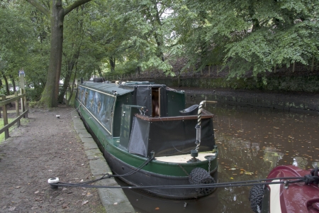 Barge in Uppermill basin on the Huddersfield Narrow Canalの写真素材