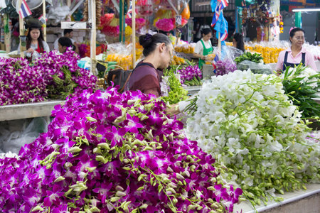 bangkok, Thailand-Sep 25th 2012: Pak Khlong Talad flower market. This is the largest flower market in Thailand.のeditorial素材