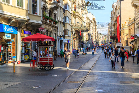 Istanbul, Turkey - September 22nd 2015: The Istikial Cadesi pedestrianised shopping street in Beyoglu. The area is on the Asian side of the city.のeditorial素材