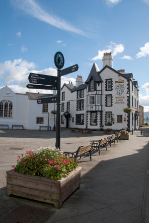 White Lion Hotel,Victoria Terrace, off Castle Street, Beaumaris, Angleseyのeditorial素材