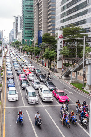 Bangkok, Thailand - November 17th 2015:  Heavy traffic on Sathorn Road. This is the heart of the business district.のeditorial素材