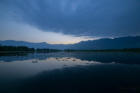 Lake in morningの写真素材