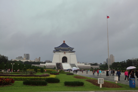 DECEMBER 09, 2018. Taipei, Taiwan. Tourists and Visitor visiting liberty square near the national theater and concert halls in the city of Taipei, Taiwan.のeditorial素材