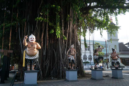 Surakarta, Indonesia - September 1, 2021: Statue of an Indonesian puppet character, Punokawan, consisting of Semar, Petruk, Gareng, and Bagong which are simple characters in Javanese storiesのeditorial素材