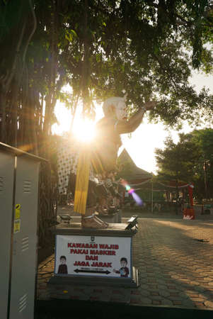 Surakarta, Indonesia - September 1, 2021: Statue of an Indonesian puppet character, Punokawan, consisting of Semar, Petruk, Gareng, and Bagong which are simple characters in Javanese storiesのeditorial素材