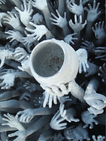 Sculpture in Wat Rong Khun  chiangrai thailandのeditorial素材