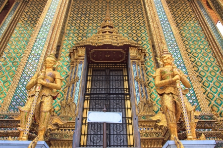 thai fine arts at grand palace landmark bangkokの写真素材