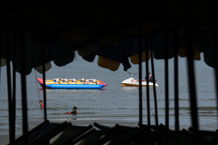 banana boat park on sea.のeditorial素材