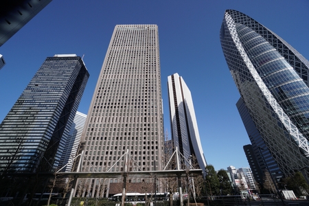 Buildings in Shinjuku, Tokyo, and in the morningのeditorial素材