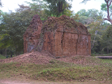 Kampong Thom, Cambdia-December 21, 2017: Sambor Prei Kuk is an archaeological site in Cambodia. It dates from the 7th century.の写真素材