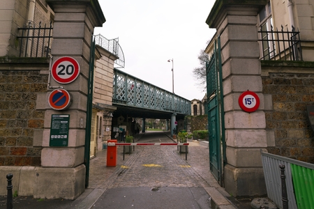 Paris, France-January 21, 2018: Montmartre cemetery is the third largest neropolic in Paris. Its sole entrance is on Avenue Rachel under Rue Caulaincourt.のeditorial素材